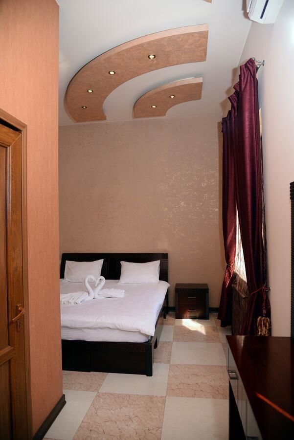 Отель Royal Plus Hotel Ереван-10